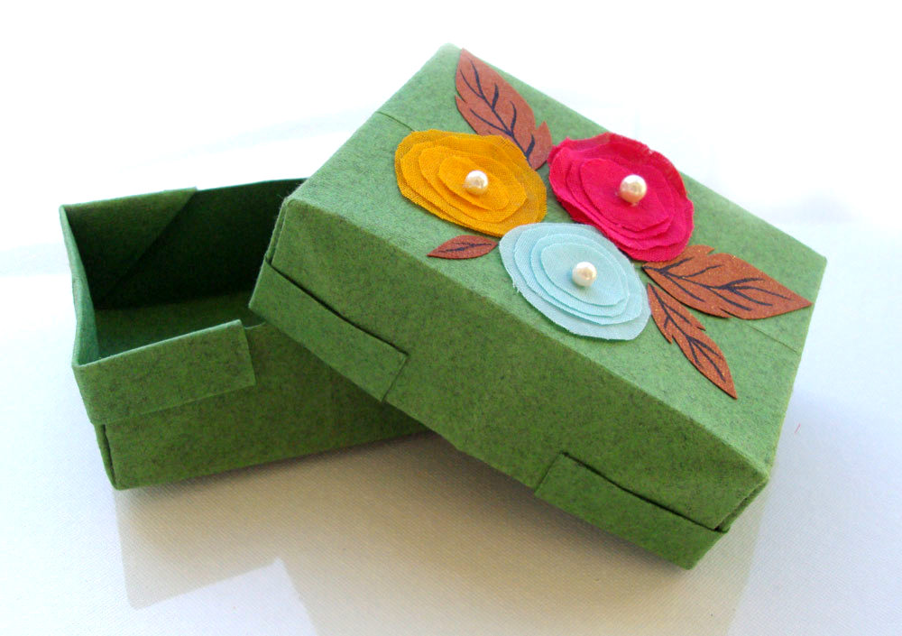 Free Information and News about Handmade Gifts - Handmade Jewelry Boxes - Handmade Gifts India Online - Handmade Giftables for sale